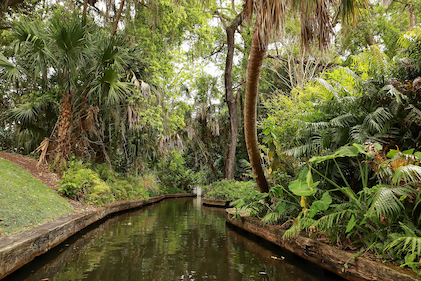 Scenic view of the lush canal on the Winter Park chain of lakes, Winter Park, Florida